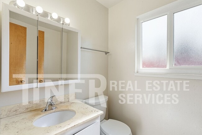 Building Photo - 2616 Luveta Way