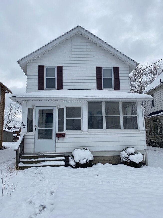 Primary Photo - 133 Smithsonian St