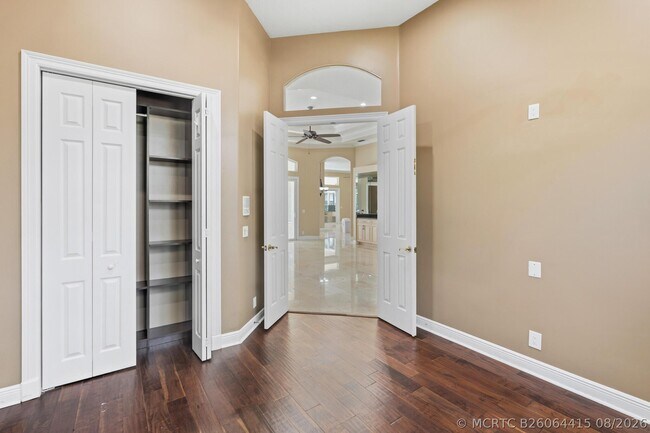Building Photo - 8480 Man O War Rd