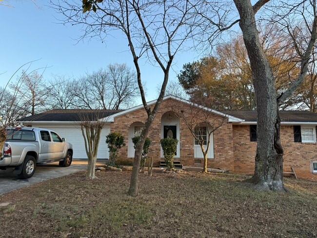 Building Photo - 4624 BURNS RD NW