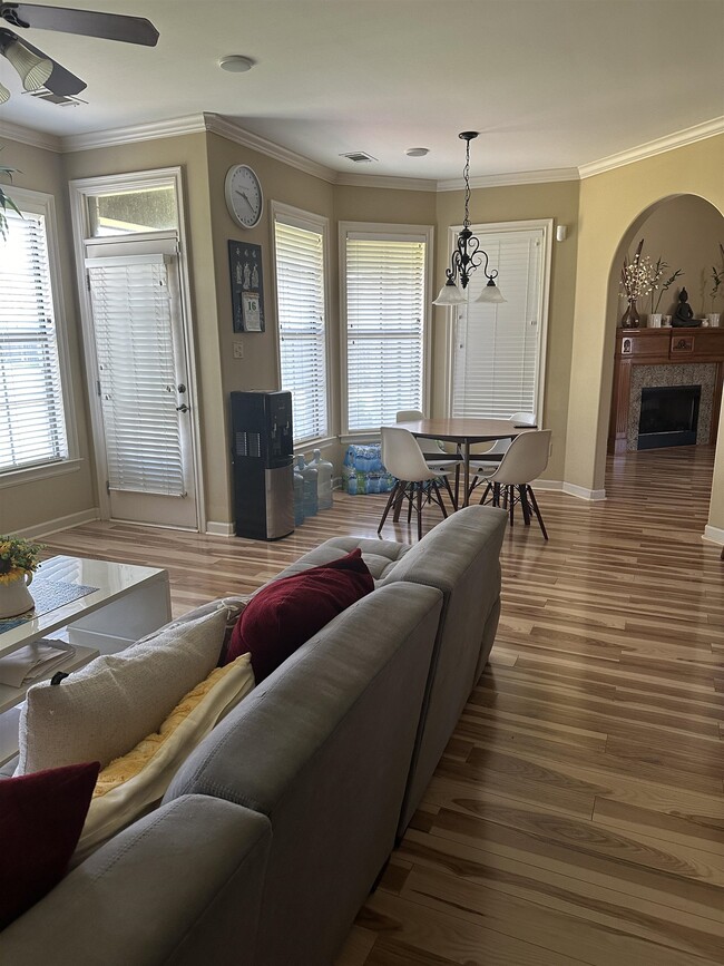 Building Photo - 9328 Owl Hill Dr