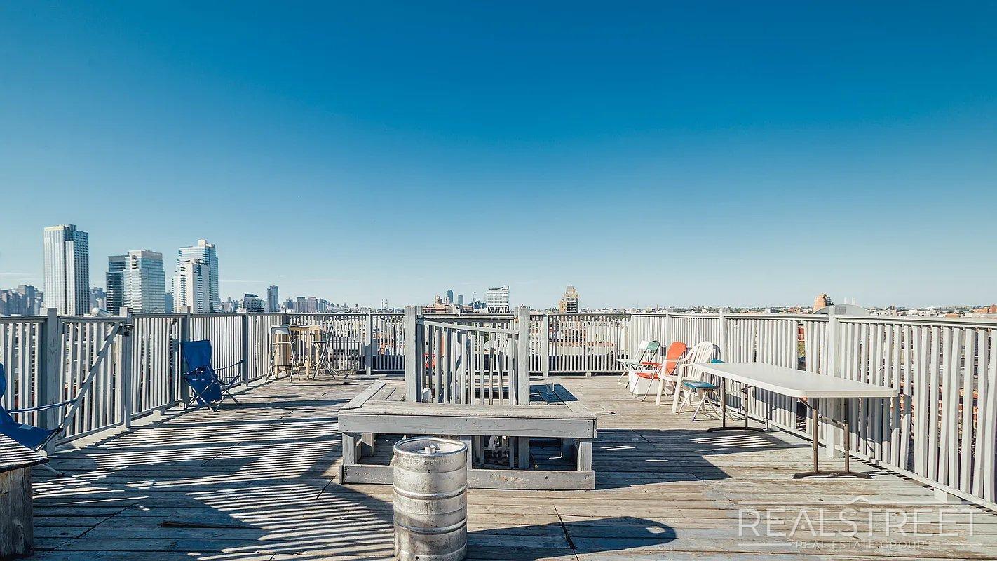 Building Photo - South 2nd Street