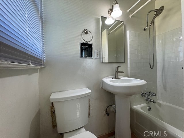 Building Photo - 889 Wright Ave