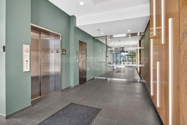 Building Photo - 4100 Lindell Blvd