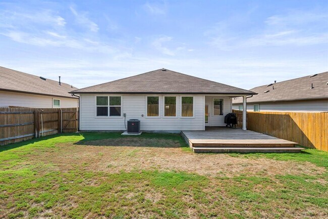 Building Photo - 343 Carolina Buckthorn Dr
