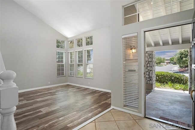 Building Photo - 3251 Celinda Dr