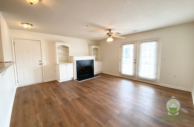 Building Photo - 122 McKenna Cir