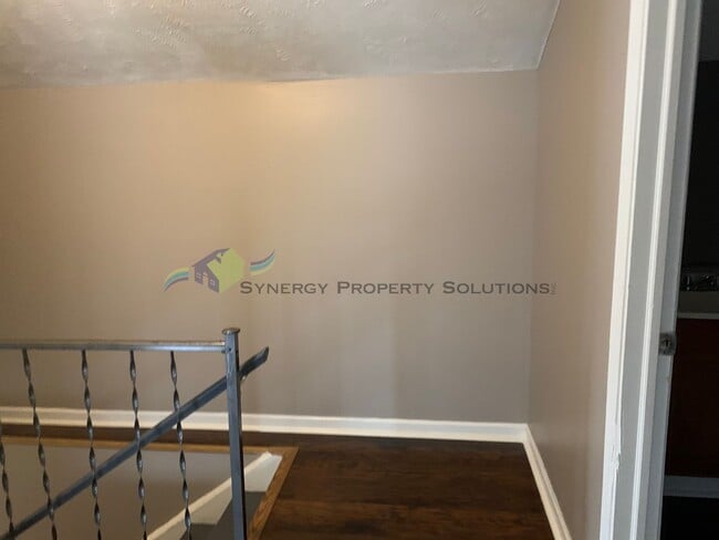 Building Photo - Madison Rental