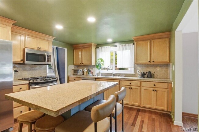 Building Photo - 15 Telfair Dr