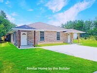 Building Photo - 1210 NW Lake Ave