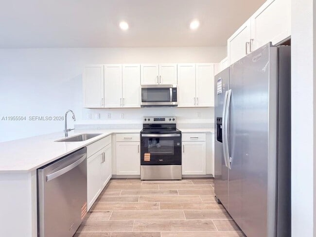 Building Photo - 184 NE 13th St