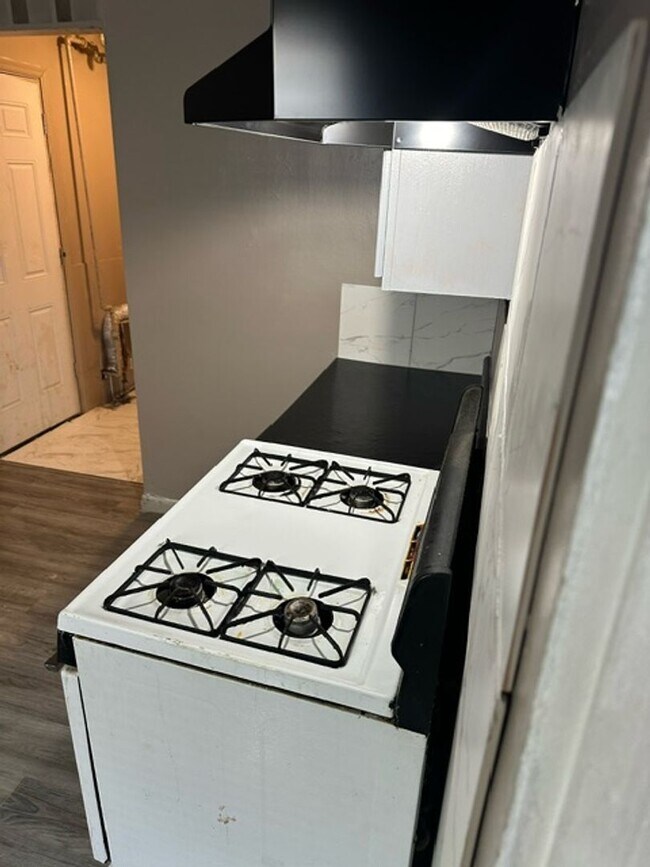 Section 8 Slab Home with Appliances 1127 Cass St Gary IN