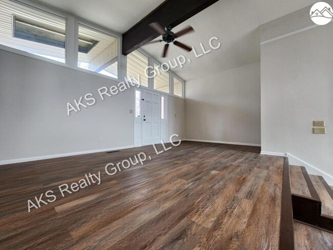 Building Photo - 1613 Stonewall Dr