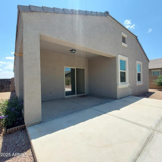 Building Photo - 25322 W Carson Dr