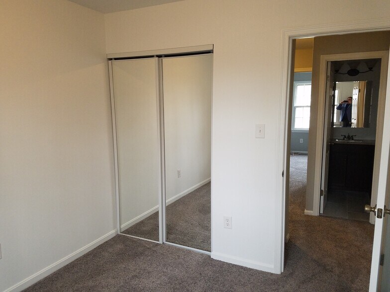 Bedroom 3 - 6329 Fenestra Ct