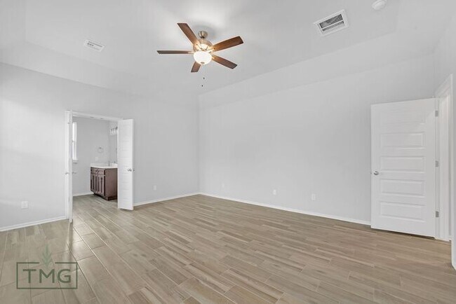 Building Photo - Owasso Dream Home! New Construction! Encla...
