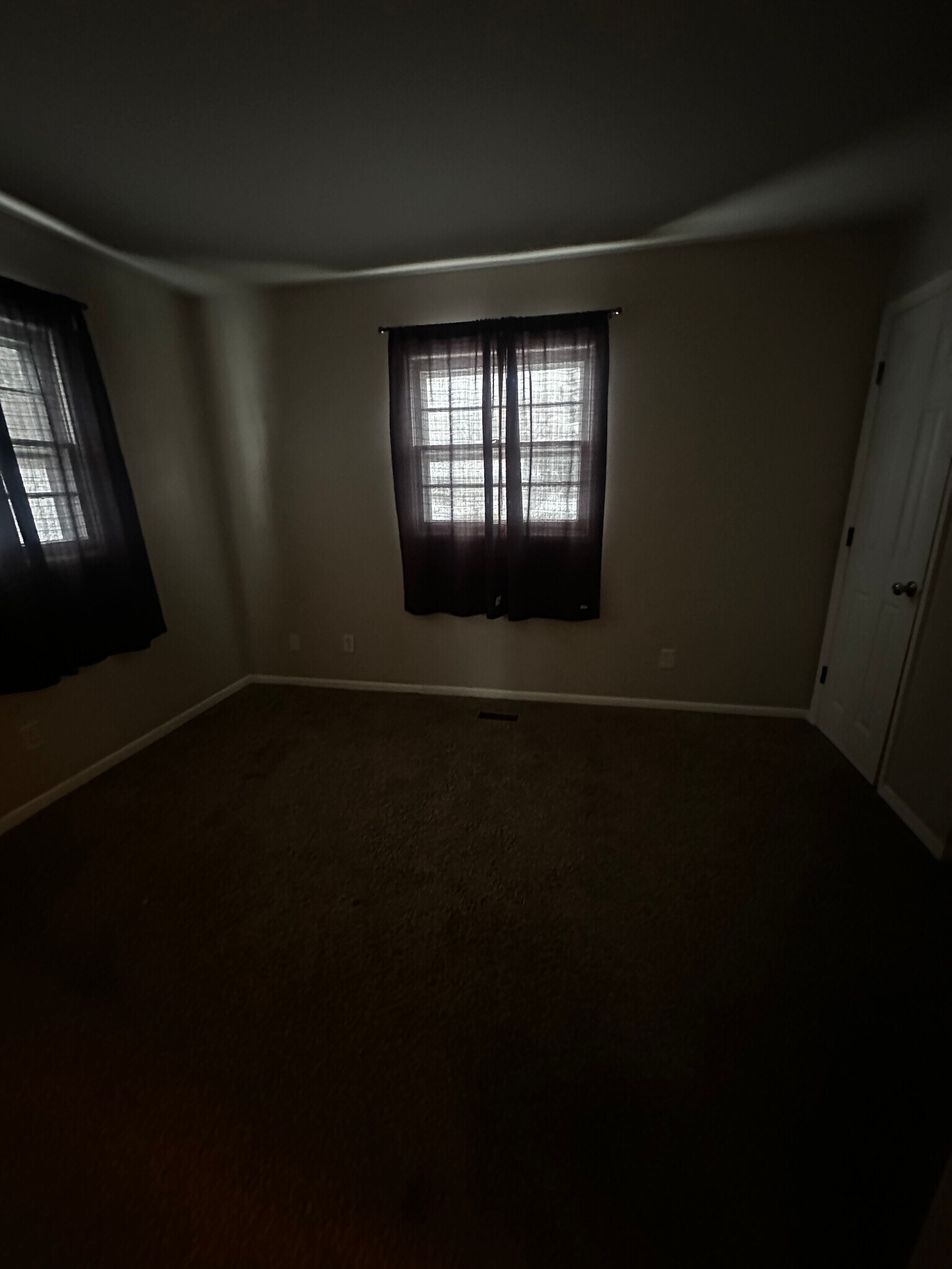 Building Photo - 8217 Park State Dr