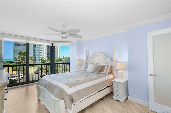 Building Photo - 9550 S Ocean Dr