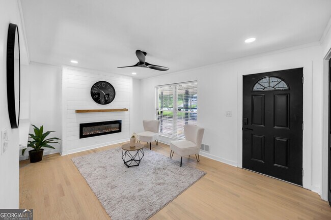 Building Photo - 929 Creekdale Dr