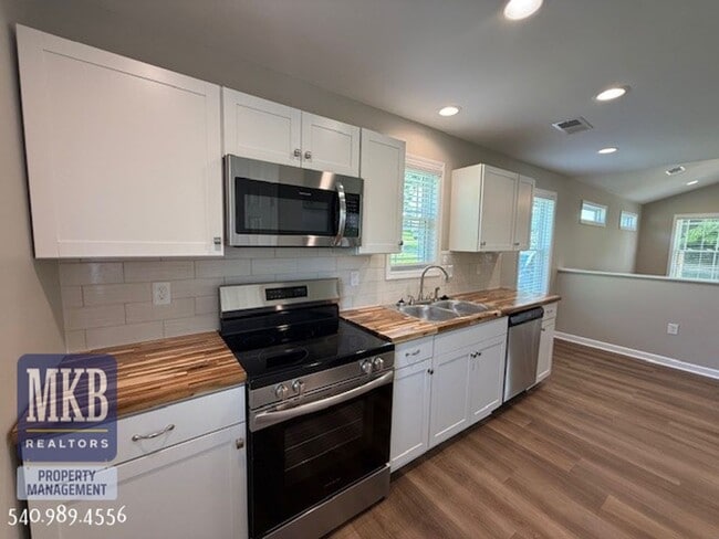 Building Photo - New Construction Home!