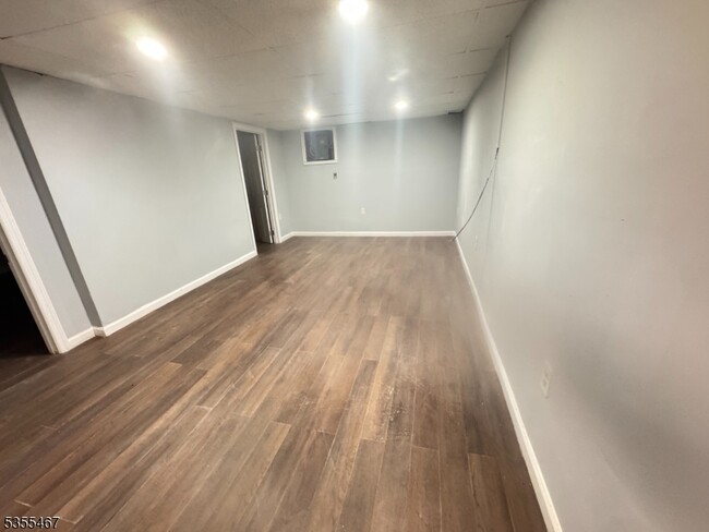 Building Photo - 105 Independence Dr