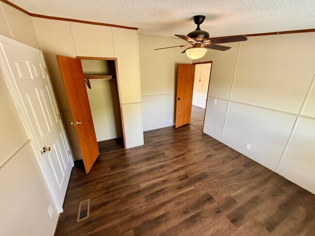 Building Photo - 2948 Ellejoy Rd