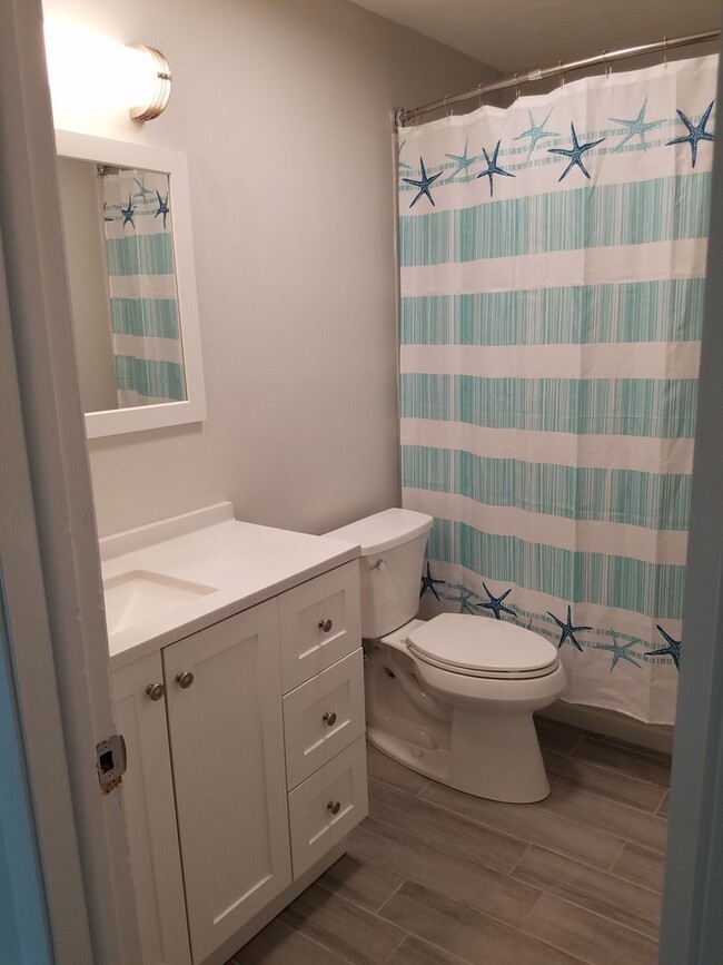 Building Photo - 3/2 NORTH WEST BRADENTON