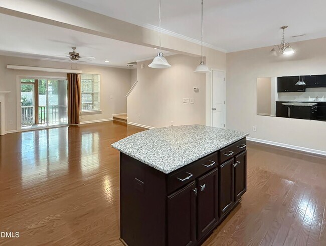 Building Photo - 2449 Memory Ridge Drive