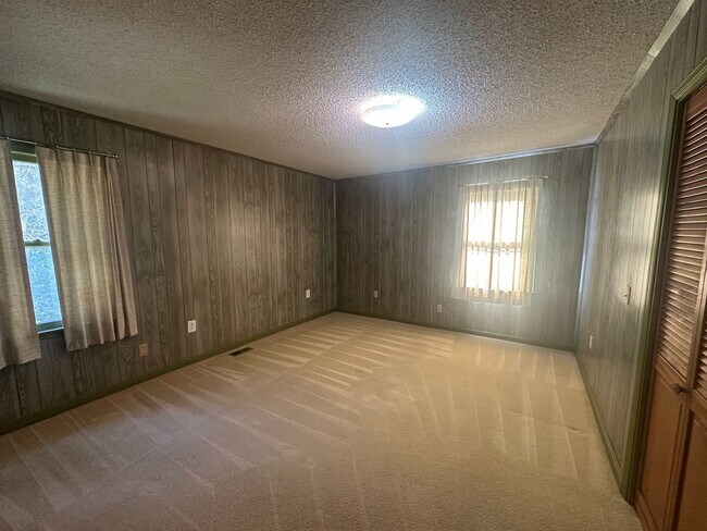 Building Photo - Charming 3-Bedroom, 2-Bath Home in Peaceful Ohatchee Setting