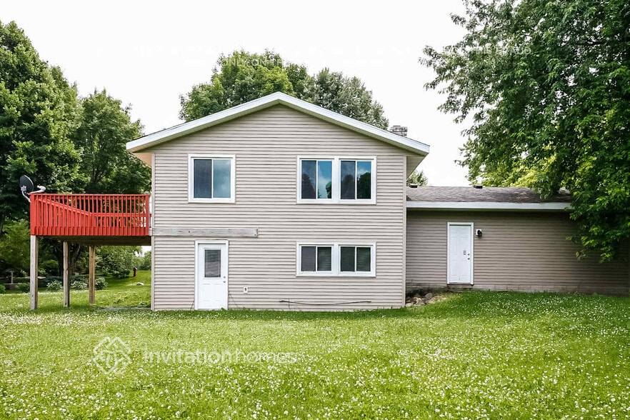 Building Photo - 4804 W Hidden Valley Dr