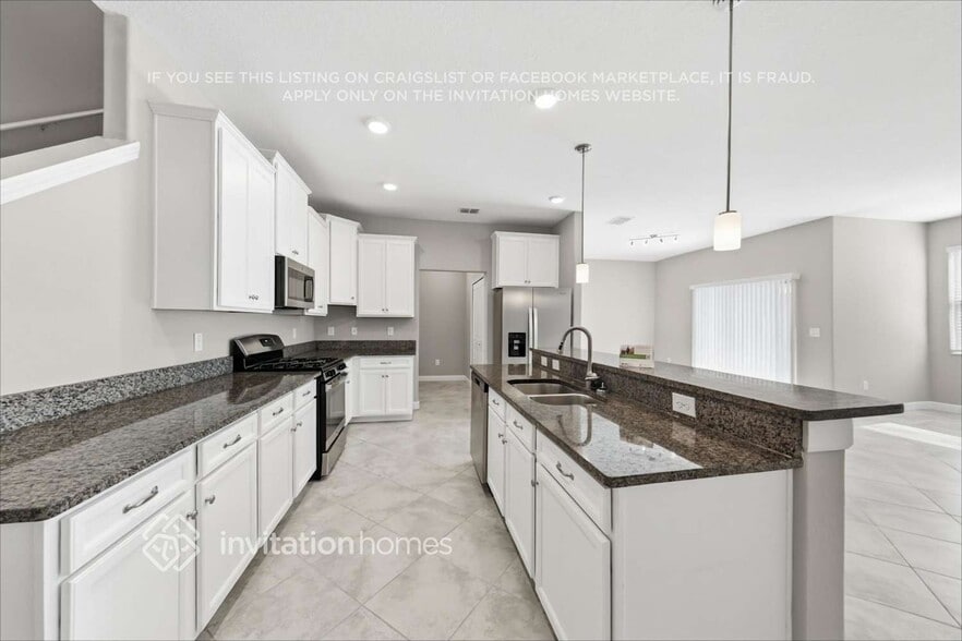 Building Photo - 2917 Gridiron Garden Isle