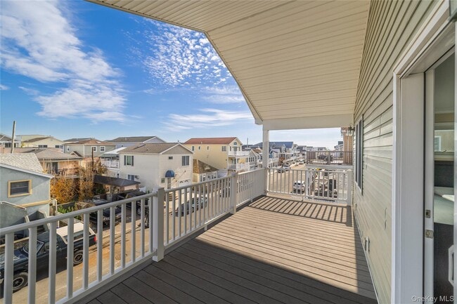 Building Photo - 105 Arizona Ave