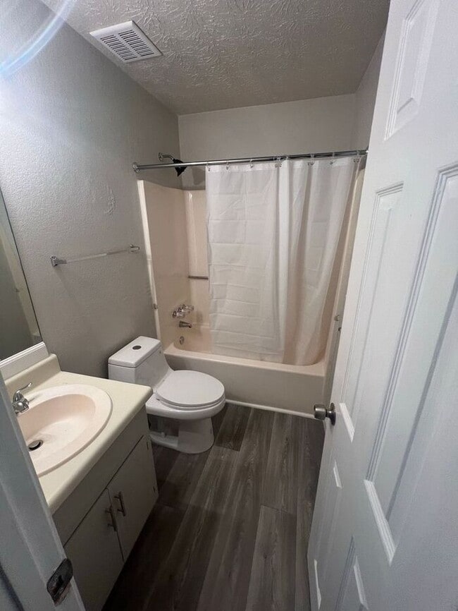 Building Photo - !!!WARNING: AVOID SCAMS CONFIRM RENTAL AT ...