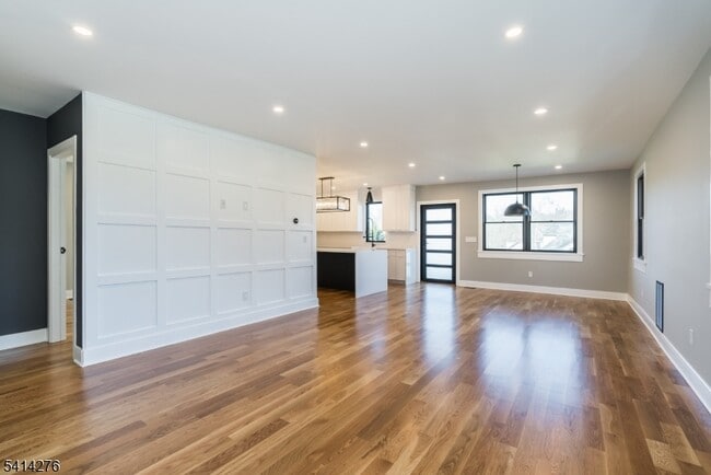 Building Photo - 76 Burnet Rd