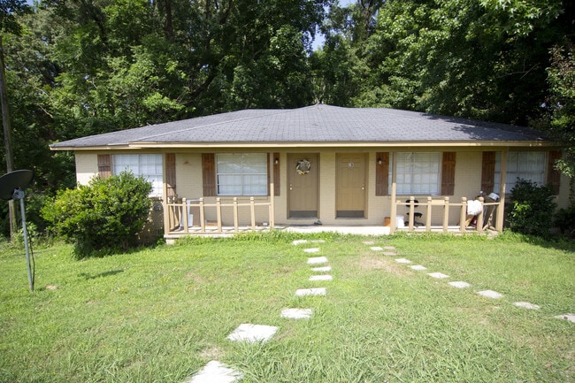 Building Photo - HWY 334 4a