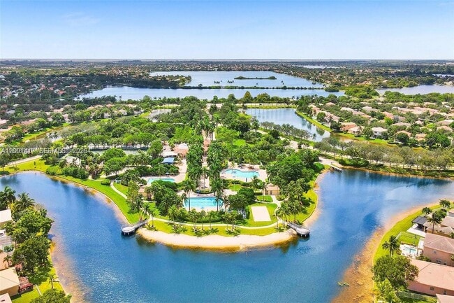 Building Photo - 781 NW 170th Terrace