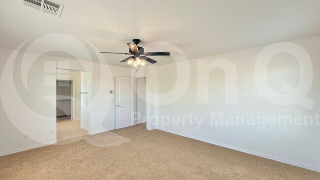 Building Photo - 730 N Robins Way