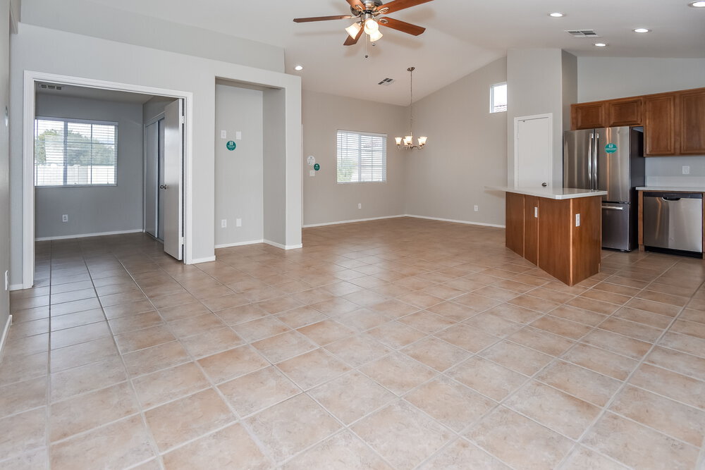 Building Photo - 2407 Tropical Sands Ave