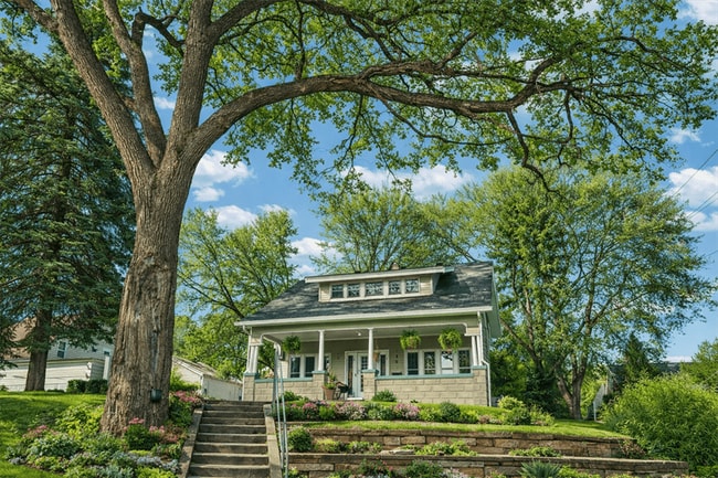 Building Photo - 1106 Burr St