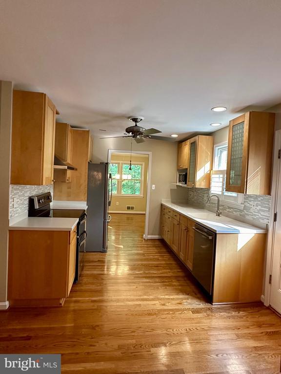 Building Photo - 6707 Grey Fox Dr