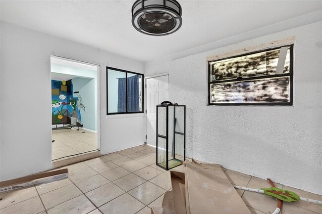 Building Photo - 260 13th St N