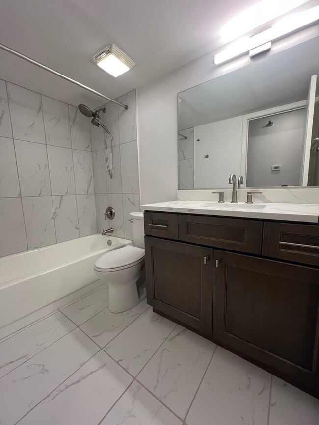 Building Photo - 108 Glengarry Dr