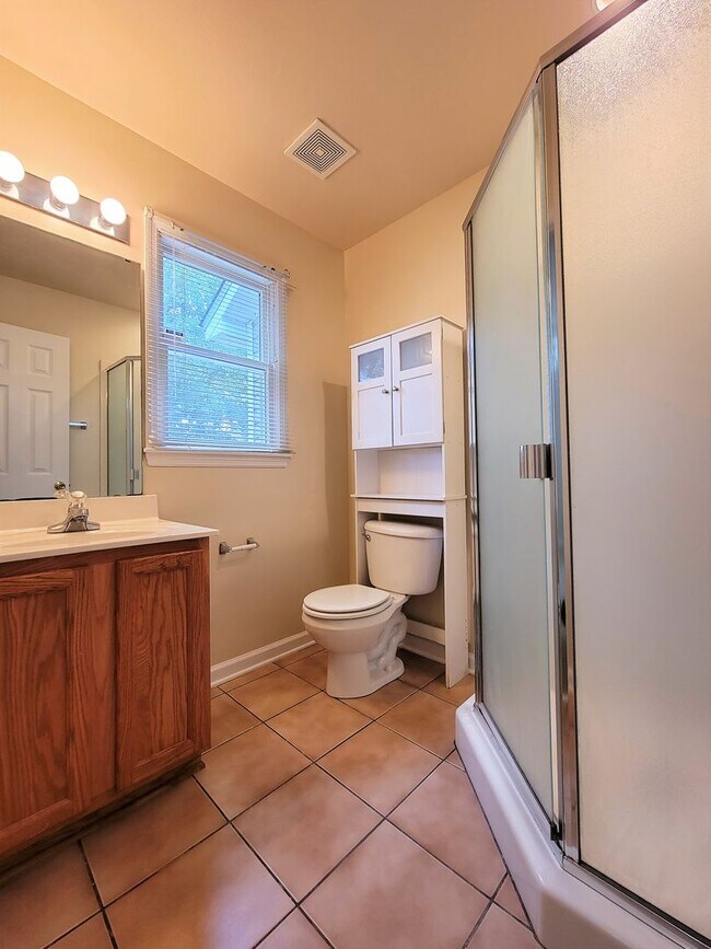Building Photo - 3 bedroom town home available for rent right away, renting for $1800, includes privacy fenced yar...