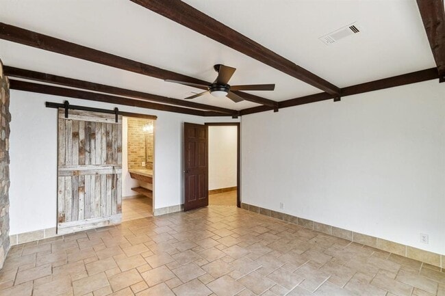 Building Photo - 24369 Bingham Creek Rd