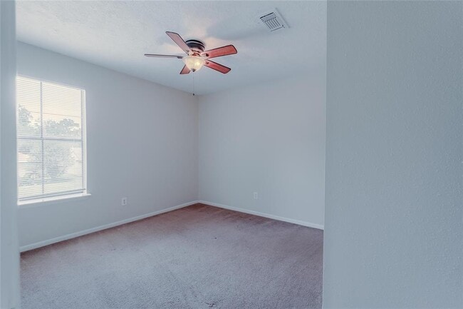 Building Photo - 4239 Southchase Ln