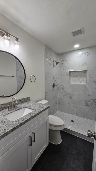 Building Photo - 6806 Jay St