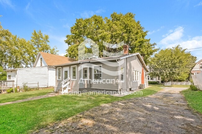 Building Photo - 5212 Heege Rd