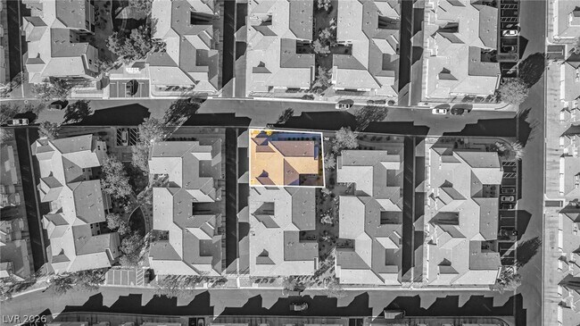 Building Photo - 6868 Sky Pointe Dr