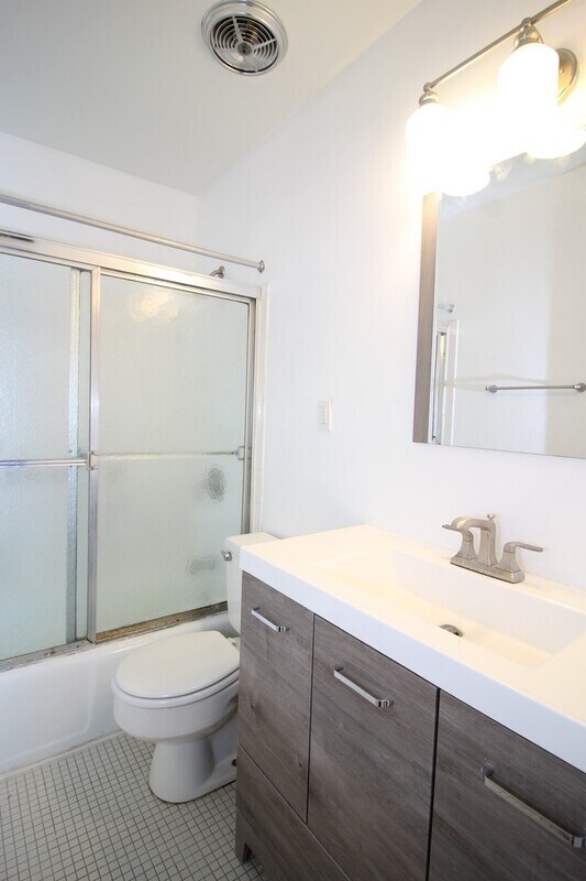 Building Photo - 349 Homeland Southway