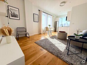 Building Photo - 1 bedroom in NEW YORK NY 10009